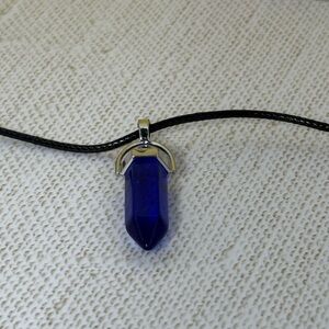 Elegant Blue Crystal Pendant Necklace